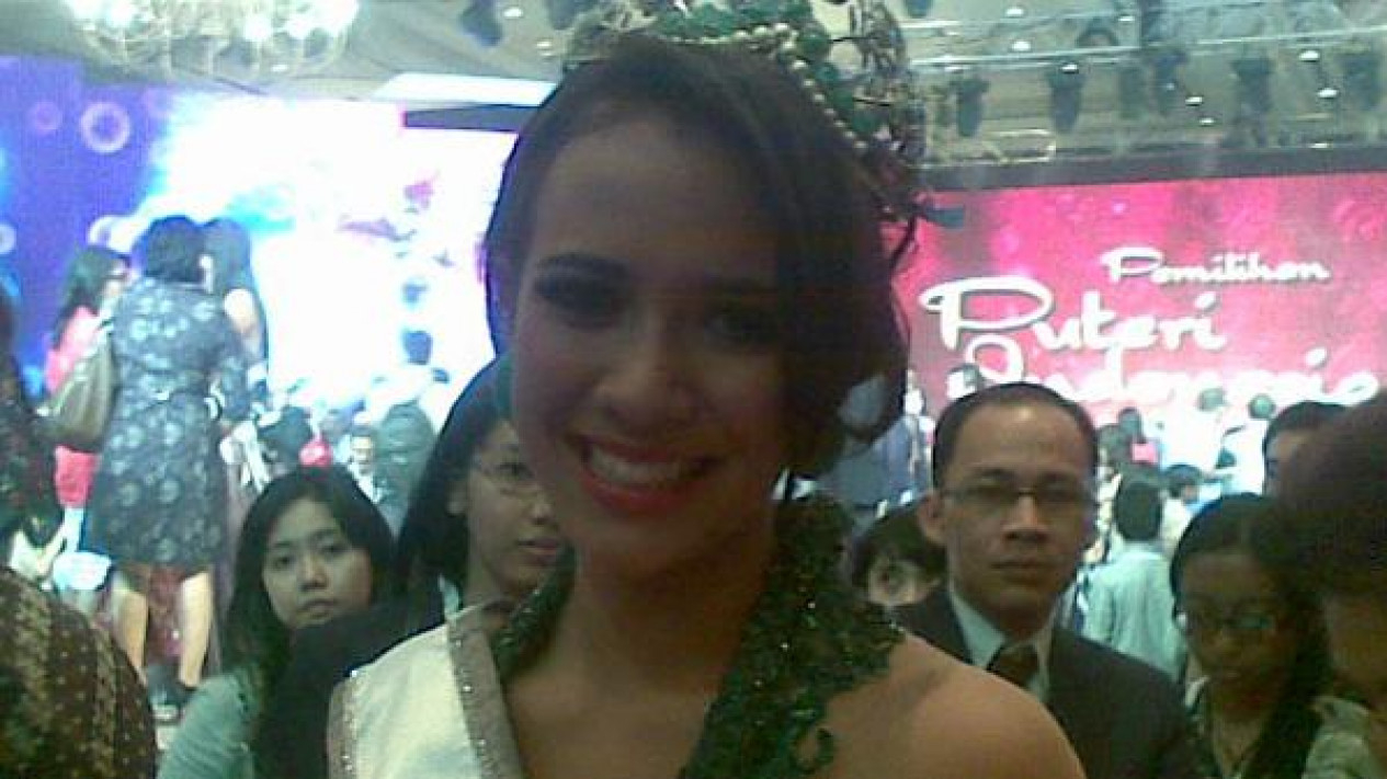 Foto Puteri Indonesia Itu Bernama Nadine Alexandra
