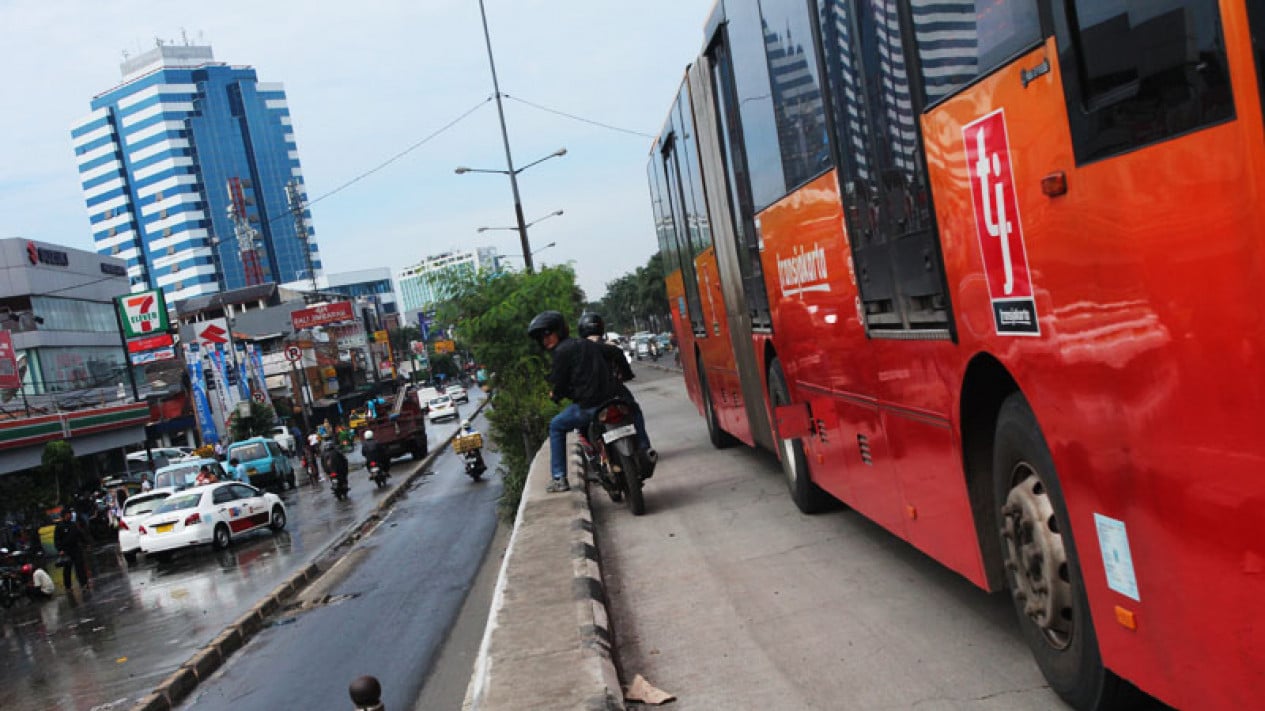 Foto Banjir Kepung Jakarta Ini Perubahan Operasional Transjakarta