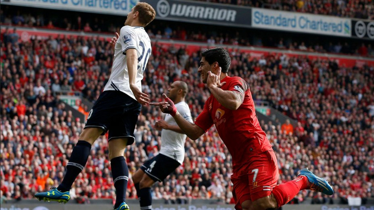 Foto Fakta Menarik Usai Liverpool Puncaki Klasemen