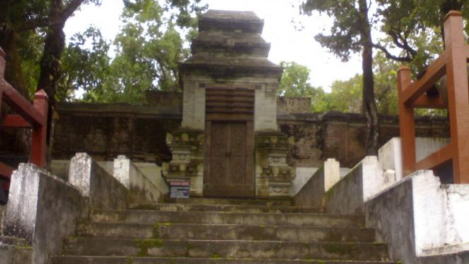 Berziarah Makam Raja Raja Imogiri Yogyakarta