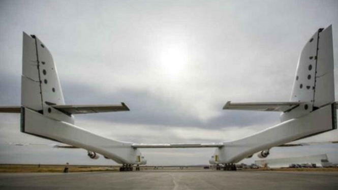 Stratolaunch Pesawat Terbesar Milik Pendiri Microsoft