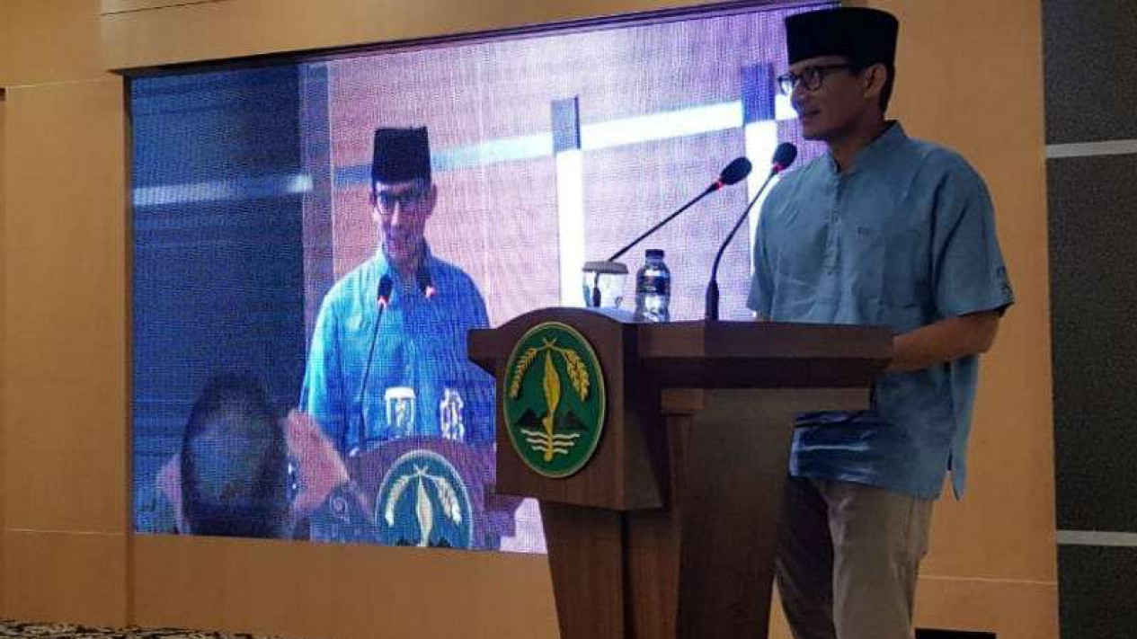 Foto Sandi Bicara Lapangan Kerja Dan Kebutuhan Emak Emak Ke Tokoh Jabar