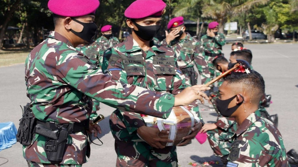 Foto 42 Prajurit Macan Hitam Marinir TNI Naik Pangkat