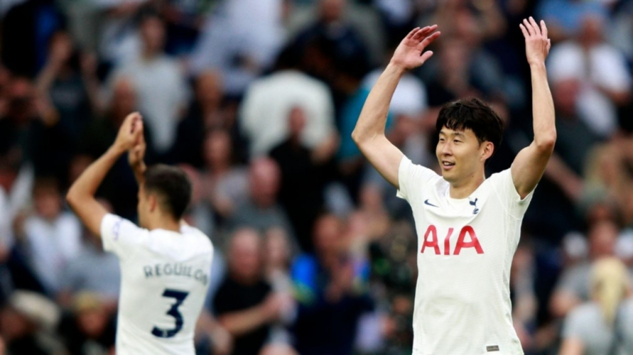 Foto Fakta Yang Buat Salah Sungkem Ke Son Heung Min