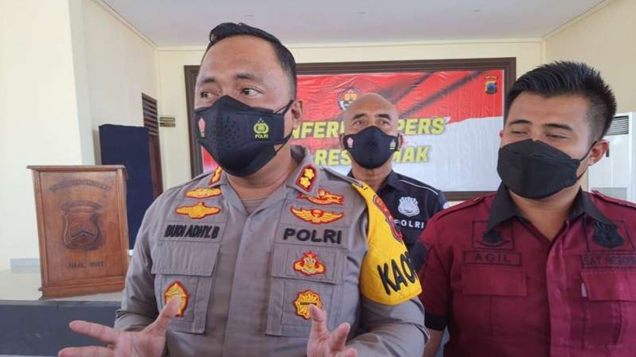 Foto Kakek Di Demak Ditahan Karena Bacok Pencuri Ini Penjelasan Polisi