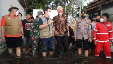 Antisipasi Banjir Rob Ganjar Sebar Lima Buah Pompa Mobile Di Jateng