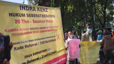 Tuntut Keadilan Puluhan Korban Indra Kenz Geruduk Pn Tangerang