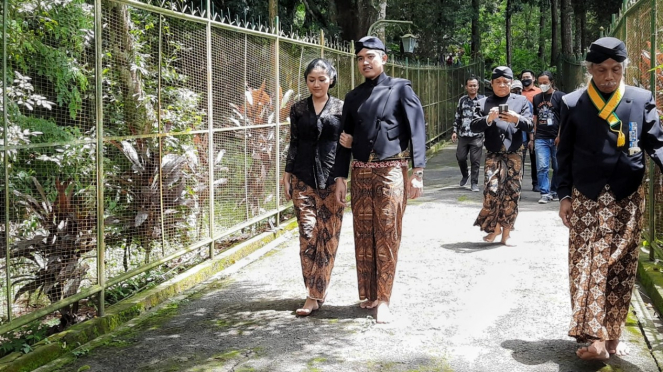 Serba Serbi Pernikahan Kaesang Pangarep Erina Gudono Ratusan Andong