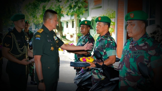 Pamit Tinggalkan Militer 5 Pelatih Tempur TNI Terharu Dibelikan Motor