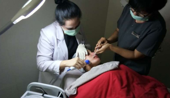 Tindakan Interdermal Botox Facial Therapy di Klinik Euroskinlab Iskandarsyah