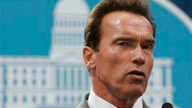 Arnold Schwarzenegger  Gubernur California