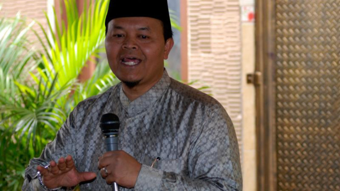 Hidayat Nur Wahid.