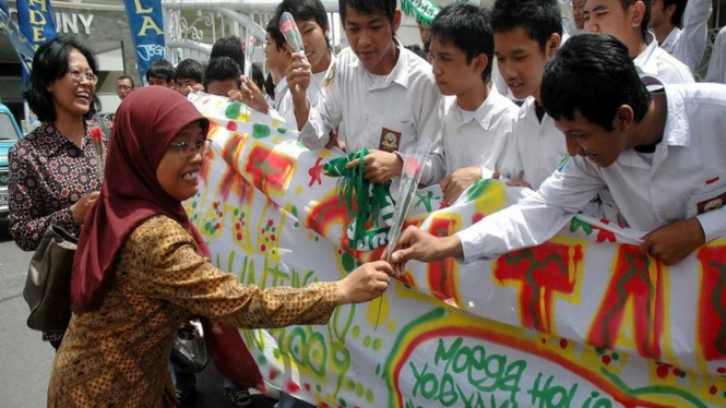 Peringatan Hari Guru di  Yogyakarta