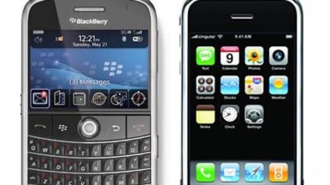 BlackBerry vs iPhone