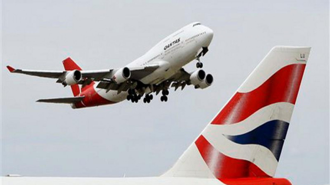 Pesawat Qantas lepas landas meninggalkan British Airways