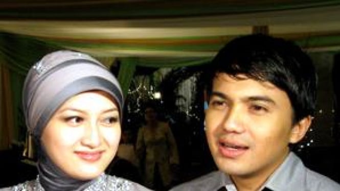 Sahrul Gunawan dan Indri Hadi