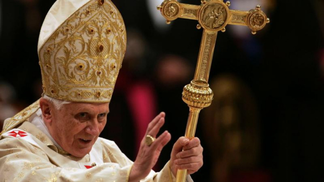 Paus Benedict XVI Memimpin Misa Natal 2008