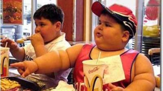 Anak dengan kelebihan berat badan