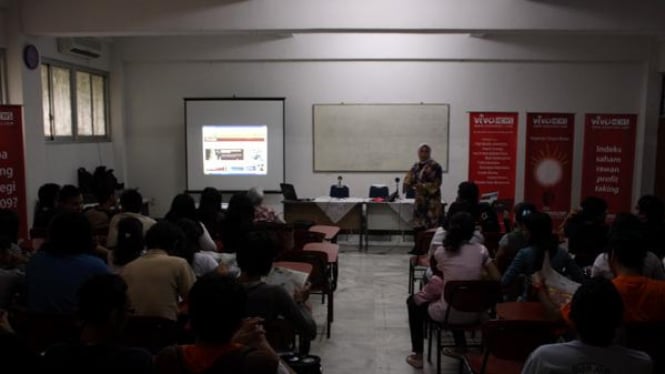 Belajar Multimedia Bersama VIVanews di Kampus UPN Veteran Jakarta