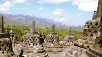 Hari Ini Borobudur Dibuka  