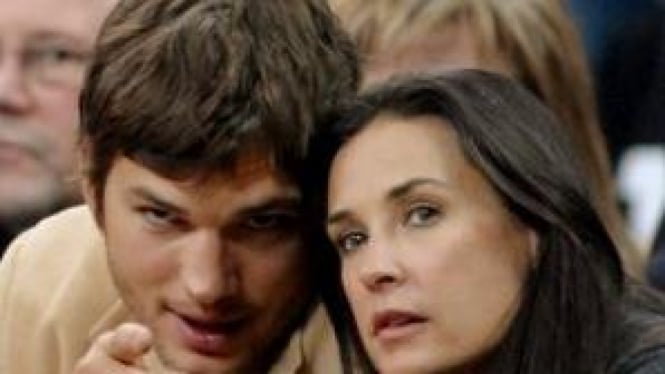 Ashton Kutcher & Demi Moore