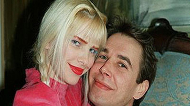 Illona Staller saat masih bersama dengan mantan suaminya 1992