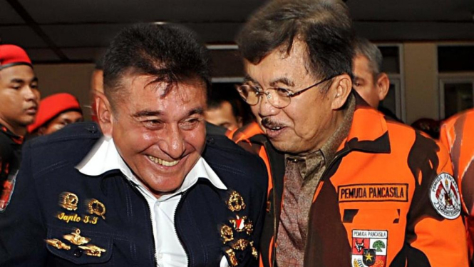 Ketua Umum Pemuda Pancasila (PP) Yapto Soeryo Soemarno & Jusuf Kalla