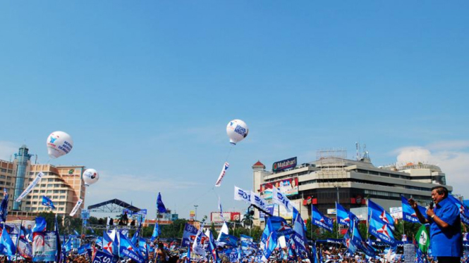 sorot kampanye demokrat 2009 - Kampanye Demokrat di Semarang