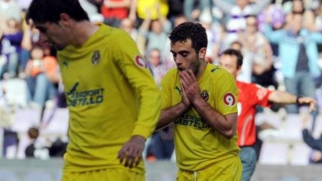 Pemain Villarreal Giuseppe Rossi (kanan) 