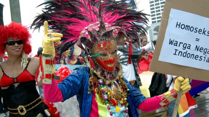 Waria memperingati Hari Anti Homophobia sedunia di Jakarta