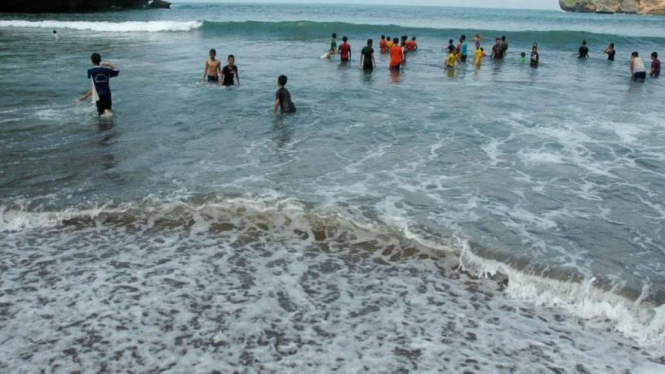 Pantai Baron, Gunung Kidul, Yogyakarta