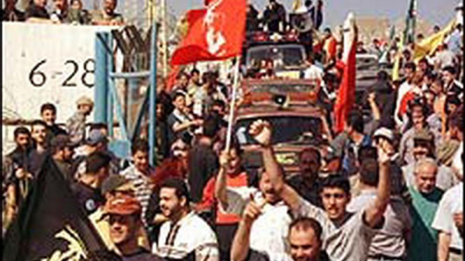 Perayaan kemenangan Hizbullah atas Israel di Lebanon