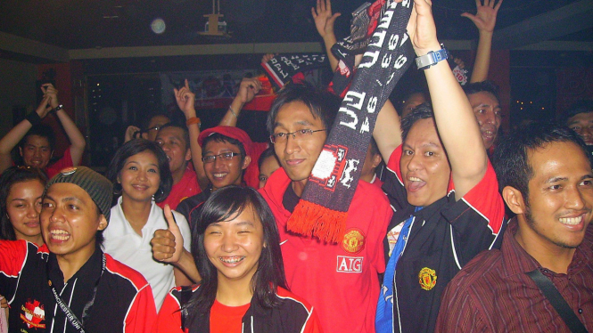 Suasana nonton bareng suporter Manchester United