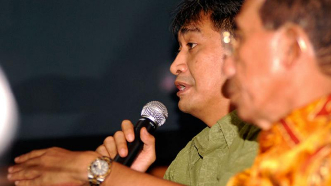 Tim Nasional Kampanye SBY-Boediono Bicara Hasil Survey : Choel Mallarangeng