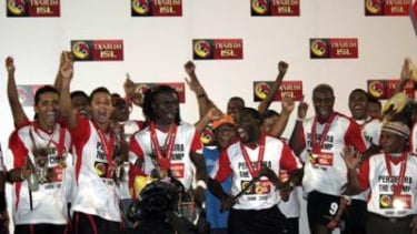 Persipura di podium juara Liga Super Indonesia 2009