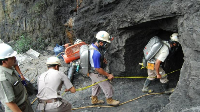 Regu penyelamat masuki tambang yang meledak di Sawahlunto