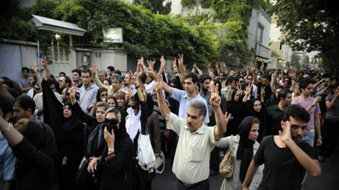 Demonstrasi pendukung Mir Hossein Mousavi di Teheran, Iran