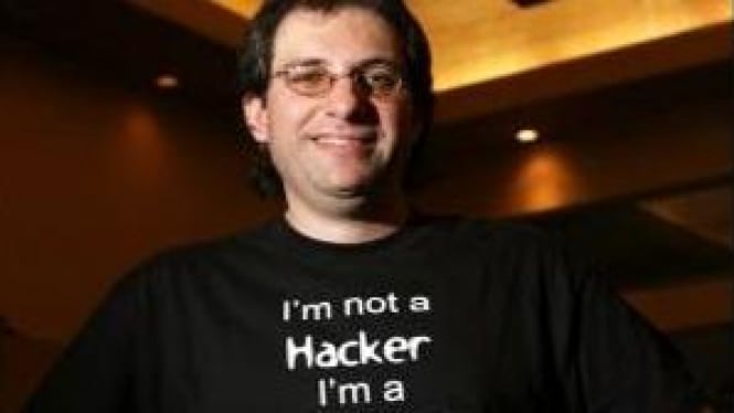 Hacker kontroversial Kevin Mitnick