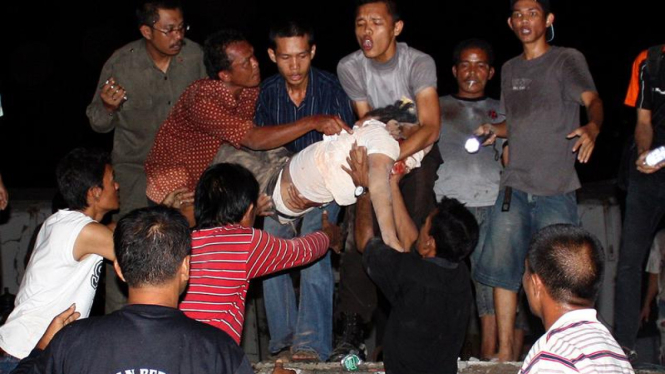 Gempa di Kota Padang : Evakuasi