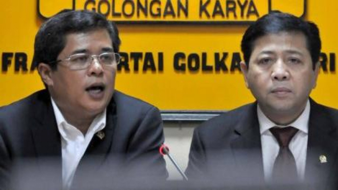 Politisi Golkar, Ade Komarudin (kiri) dan Setya Novanto (kanan).