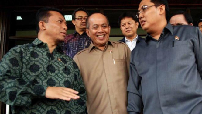 tiga menteri Tifatul Sembiring, Syarif Hasan & Helmy Faishal Zaini