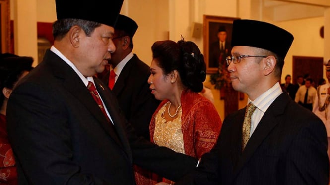 Presiden SBY dan Wakil Menteri Perdagangan Mahendra Siregar