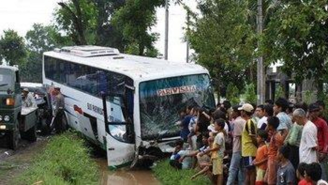 Kecelakaan bus di Nganjuk
