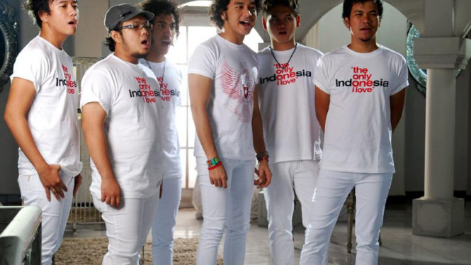 12 Artis Syuting Klip Indonesia Bersatu : Nidji