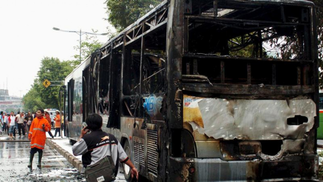 Bus Transjakarta Terbakar 