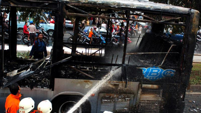 Bus Transjakarta Terbakar 