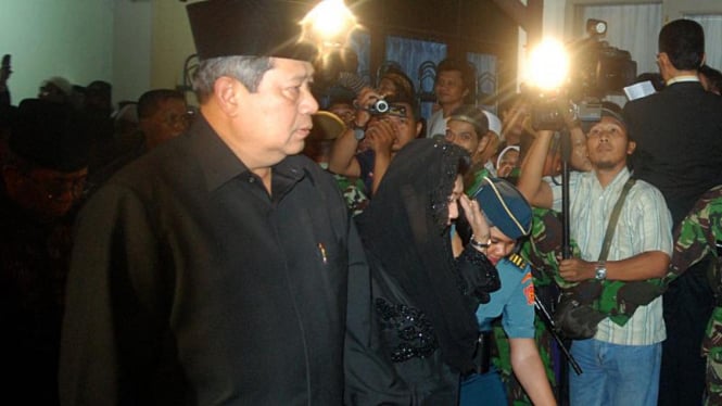 SBY Melayat Gus Dur