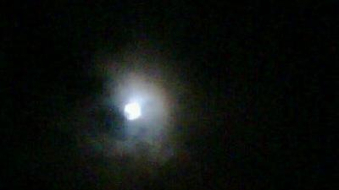 Ilustrasi bulan purnama.