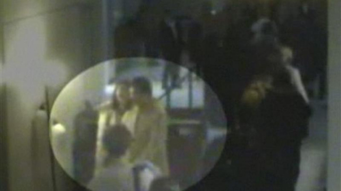Kamera CCTV di Bandara Newark mendeteksi seorang penyusup dan pacarnya