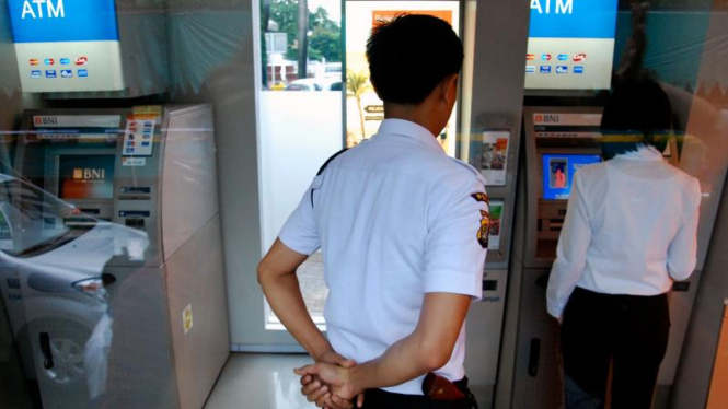 Periksa Pengamanan ATM